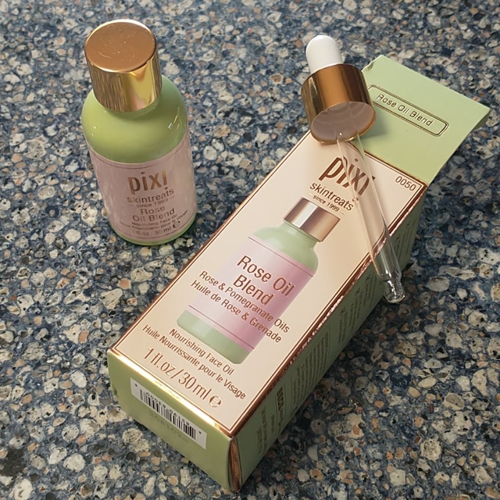 Pixi Skin Treats Rose Oil Blend NIB